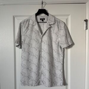 Express White and Gray Wave Pattern Shirt